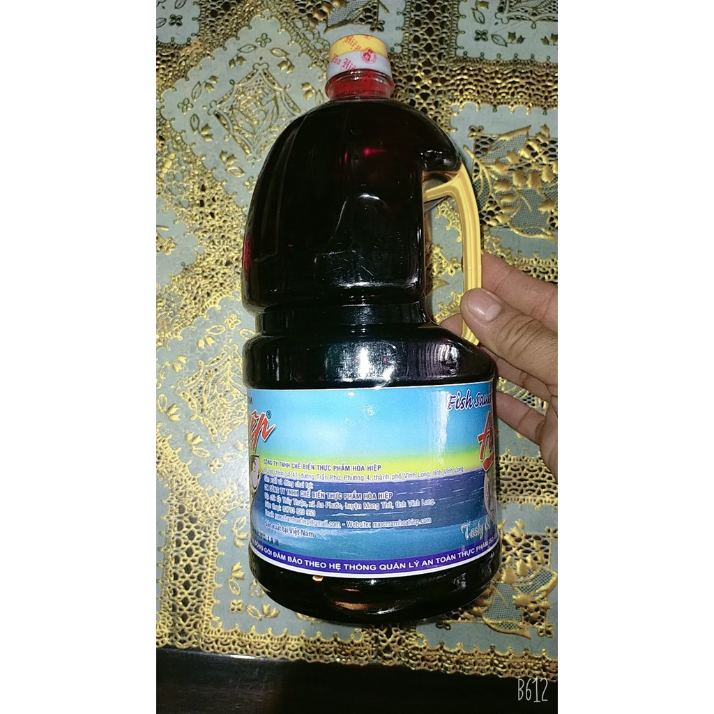 Nước mắm cá cơm Hòa Hiệp can 2000ml