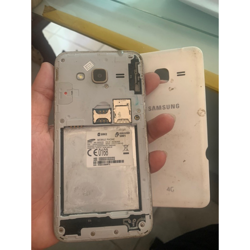 xác điện thoại samsung j3 2016 hư màn hình