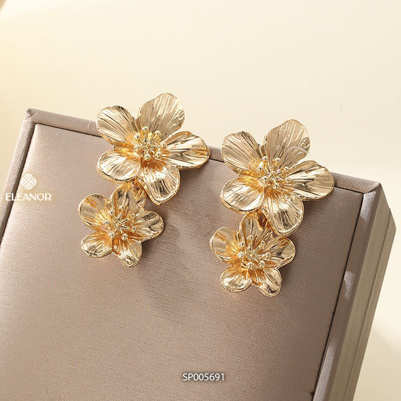 Bông tai nữ chuôi bạc 925 Eleanor Accessories dáng dài hình hoa đôi bản to phụ kiện trang sức 5791