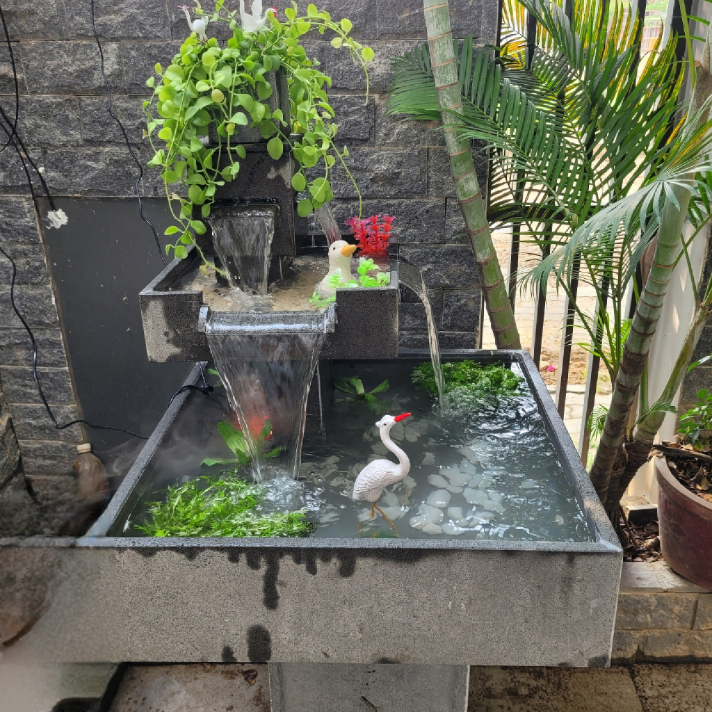 Thác nước hồ cá kết hợp trồng cây và nuôi cá cảnh độc đáo bằng đá ong xám tự nhiên 3 tầng cao 1.1m