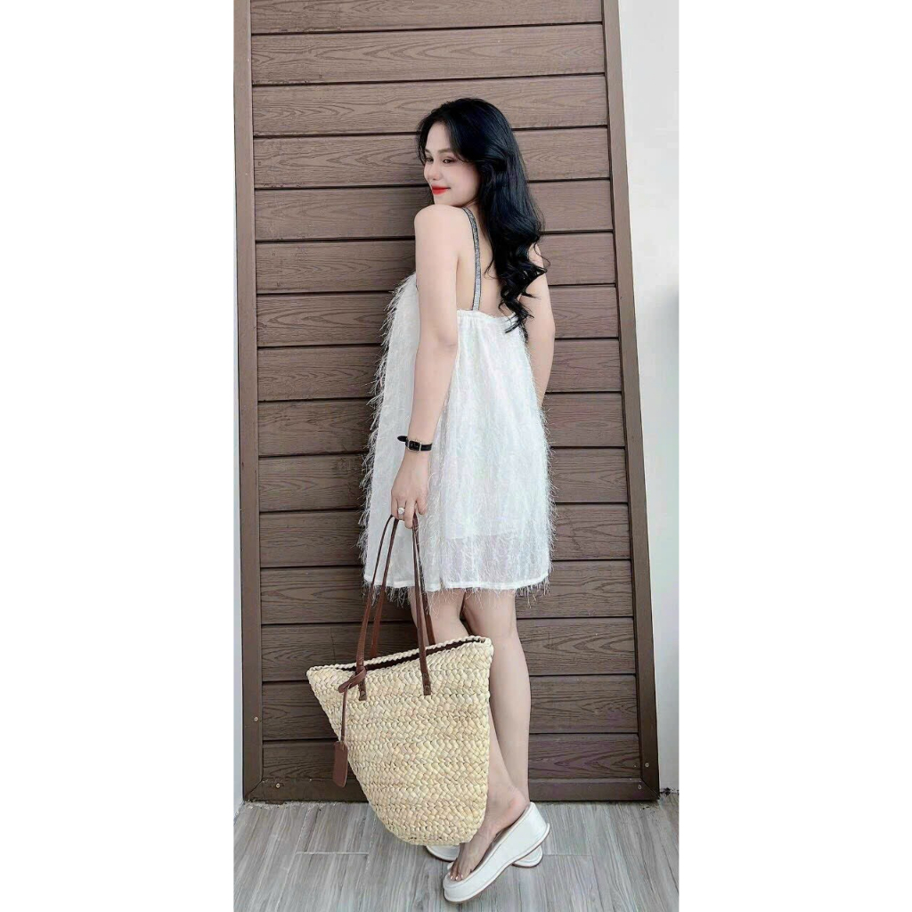Đầm váy suông lông vũ 2 dây có bông ở ngực nhẹ nhàng siêu xinh cho mấy nàng đi du lịch, đi tiệc