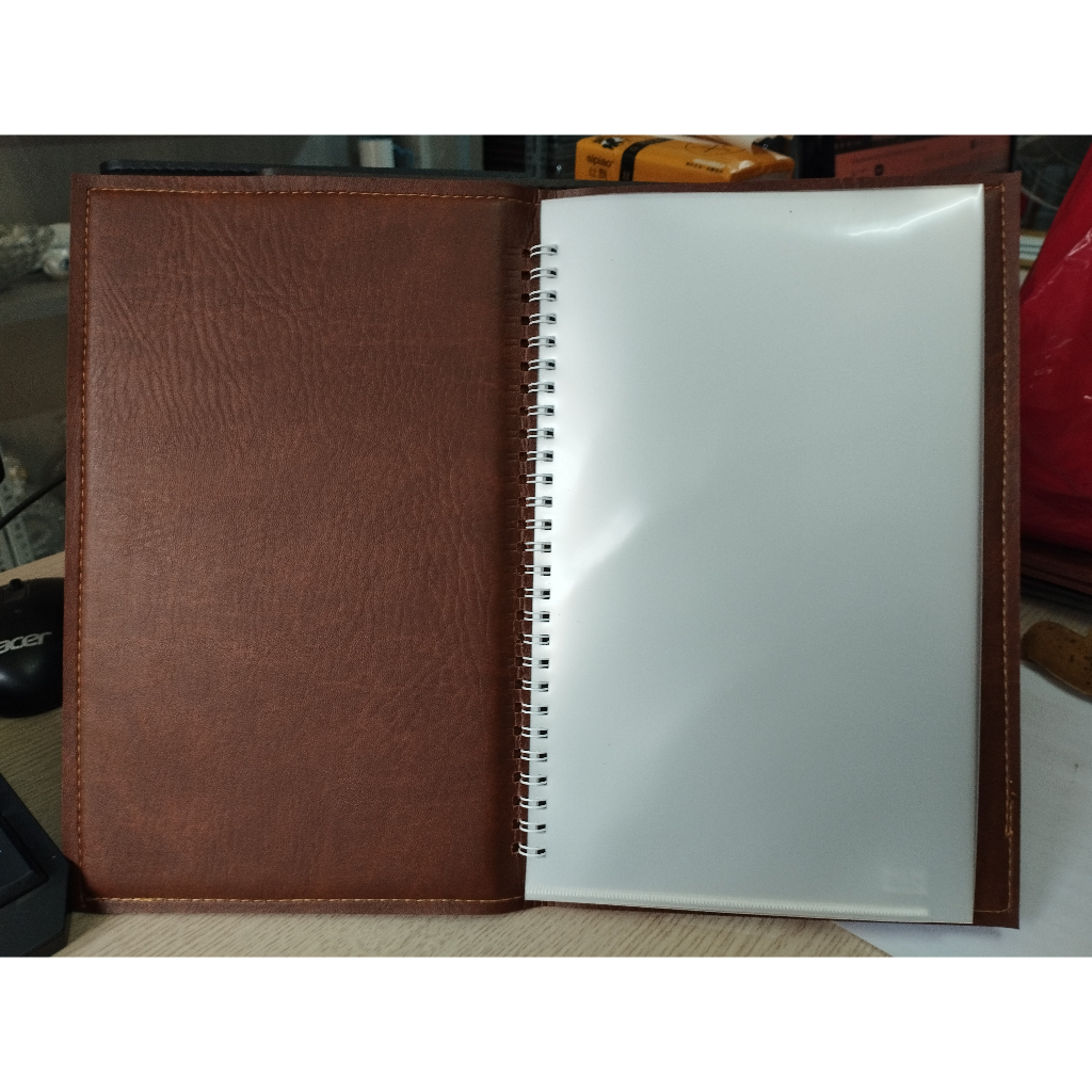 Quyển Menu kích thước 16*26cm bìa da PVC loại 1 cao cấp 10 lá - khắc logo lên bìa theo yêu cầu