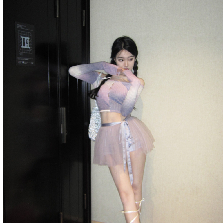 Chân váy màu tím xòe bồng phong cách balletcore gợi cảm thời trang Hàn Quốc hot hit