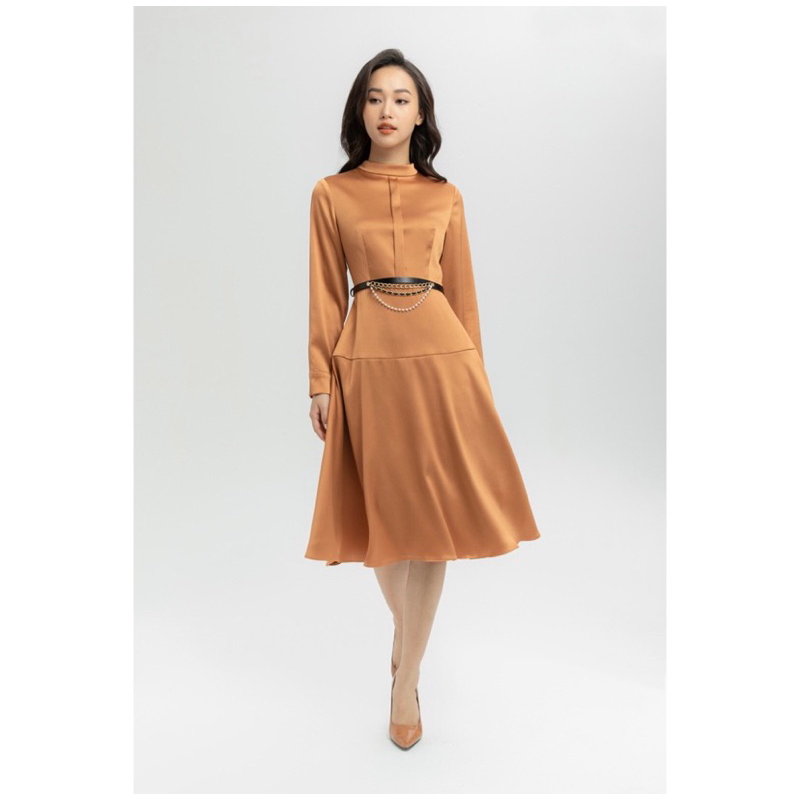 Đầm lụa thắt nơ phía sau IVY moda MS  Size S dưới 48kg