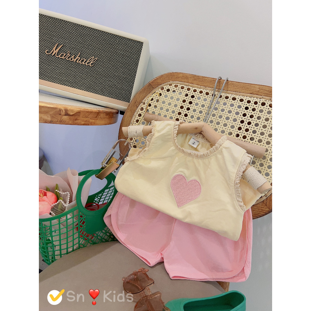 Set thêu tim ngực SN bé gái