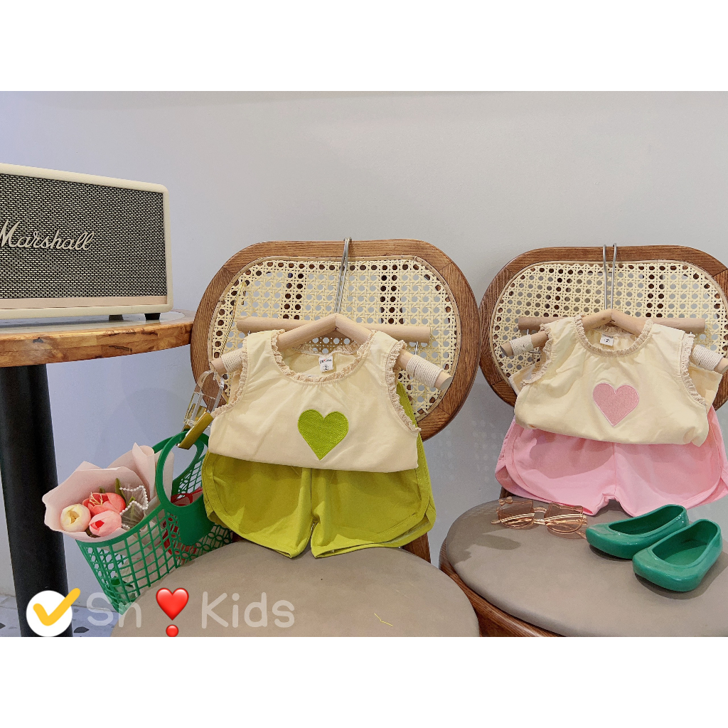 Set thêu tim ngực SN bé gái