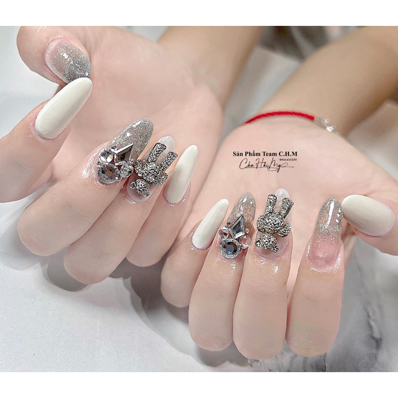 Nailbox thiết kế đính đá phối charm gấu