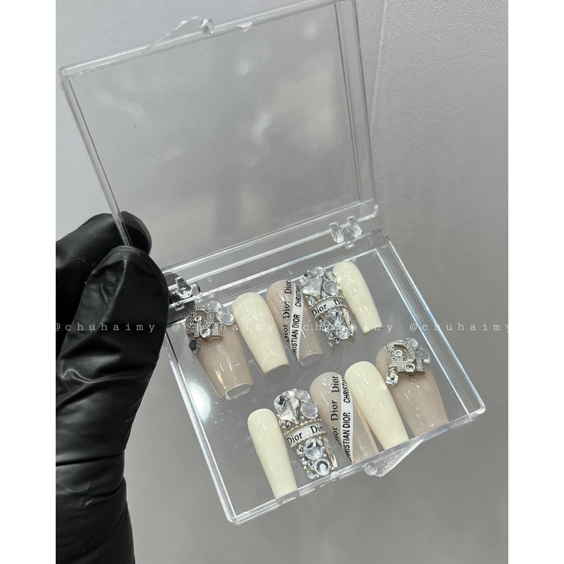 Nailbox thiết kế thương hiệu phối charm