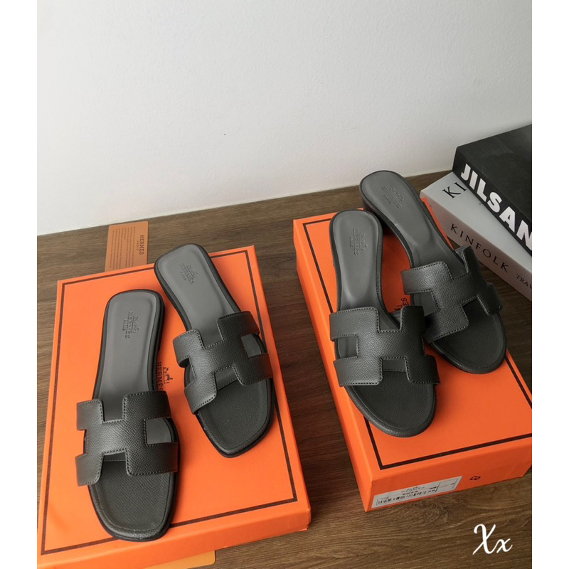 Guốc & Dép HM Ghi Đen Màu Mới Full Size 35-39  -  By Anh Dinh Phuong