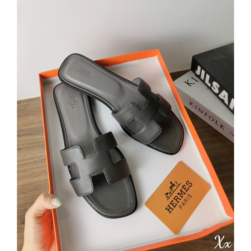 Guốc & Dép HM Ghi Đen Màu Mới Full Size 35-39  -  By Anh Dinh Phuong