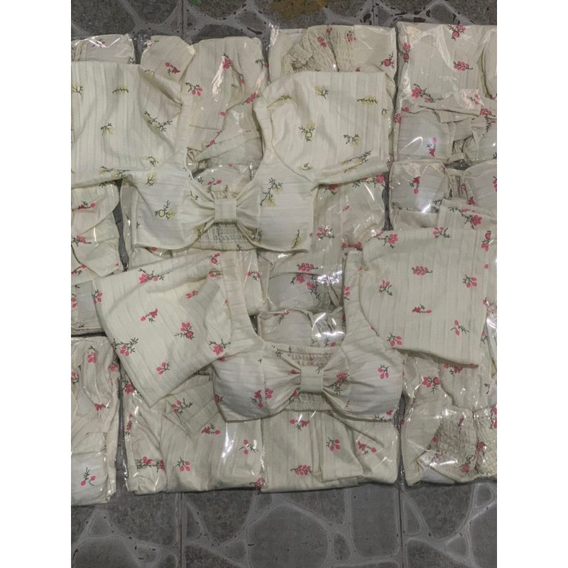 Áo Kiểu Cúp Nơ Ngực Croptop Tay Phồng Lưng Nhún