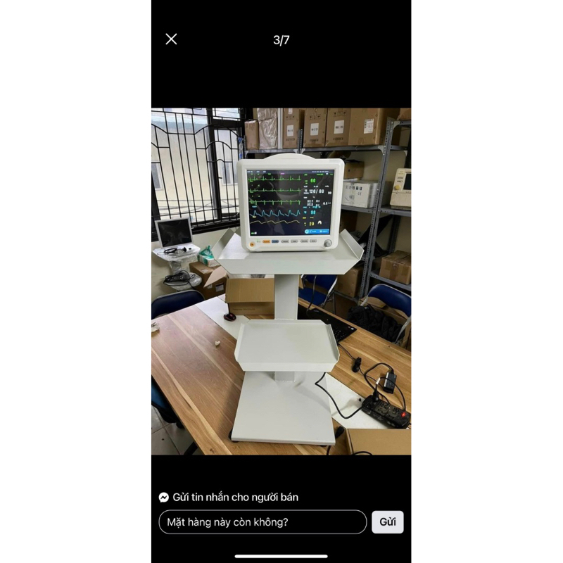 Xe đẩy nha khoa có ổ cắm sau