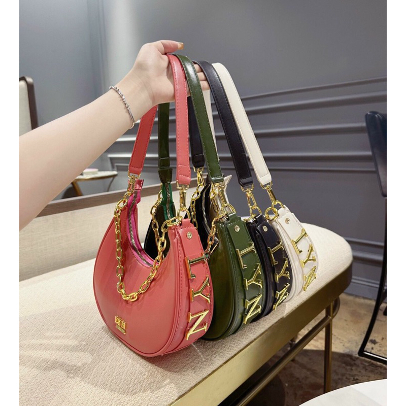 Túi kẹp nách L.Y.N chữ nổi