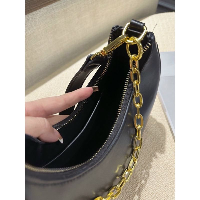 Túi kẹp nách L.Y.N chữ nổi