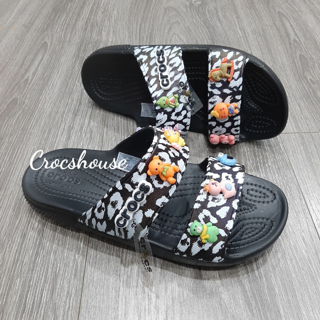 Dép cross hai quai ngang hoạ tiết classic tặng 2 sticker gắn dép, dép quai ngang cross nam nữ - Nhà Cá Sấu