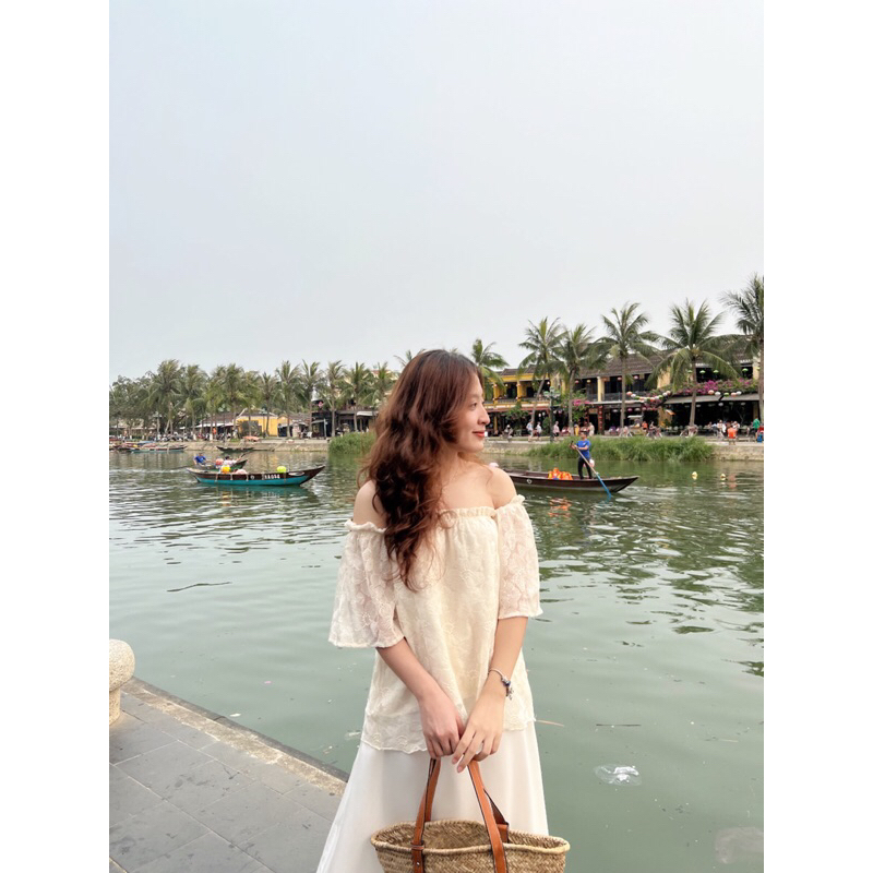 Áo trễ vai tơ hoa Cara Top Ma Vie