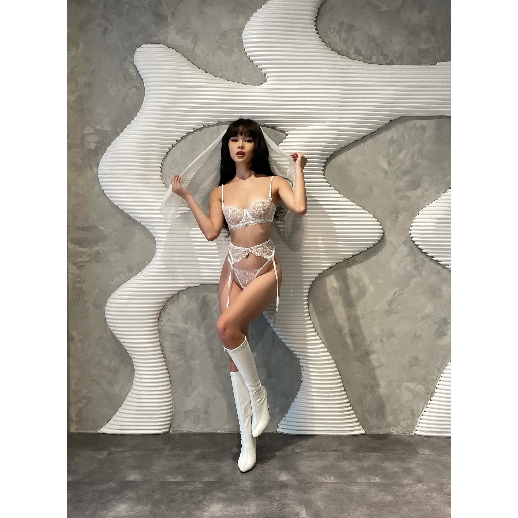 Vivian bra | Bộ Đồ Lót Ren Thêu Hoa Nữ Màu Áo Ngực Ren Có Gọng Không Mút Hàng Thiết Kế La Perbra