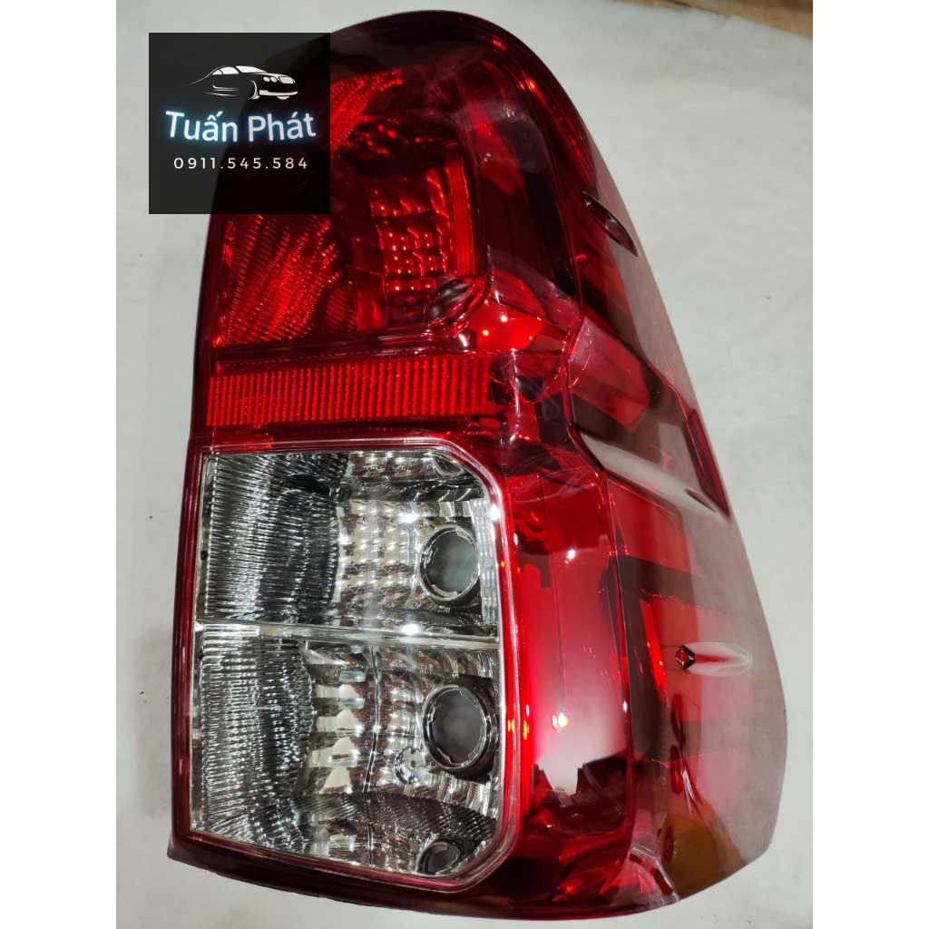 Đèn Hậu Hilux 2016-2020