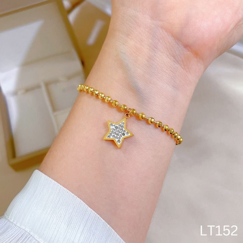 Lắc tay charm ngôi sao đính đá Titan không đen không gỉ LT152