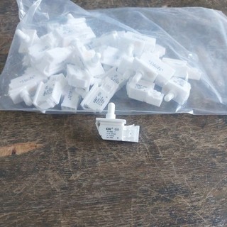Công,tắc,tủ,lạnh