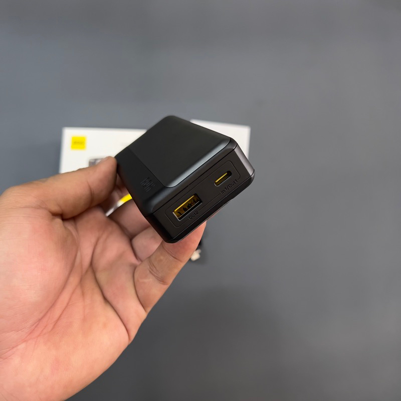 Pin dự phòng Aohi AOC-P006,10.000mah-PD30W