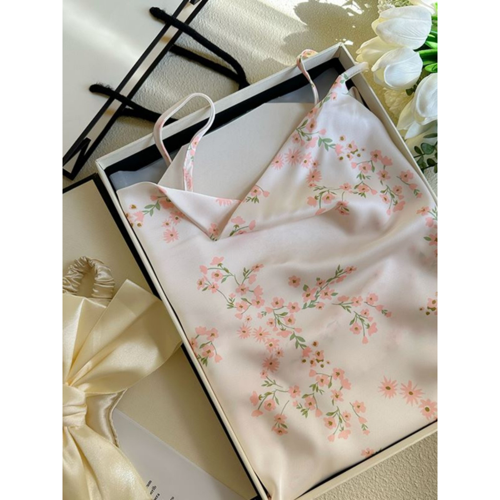 Váy ngủ lụa hoa cổ đổ cao cấp Đầm mặc nhà gợi cảm quyến rũ | BigBuy360 - bigbuy360.vn
