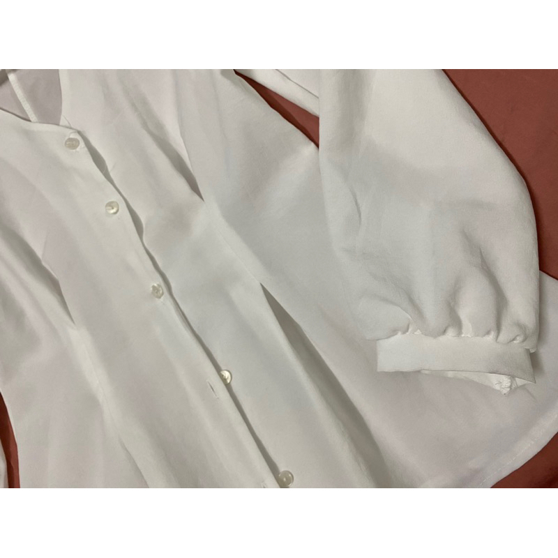 Áo sơ mi trắng