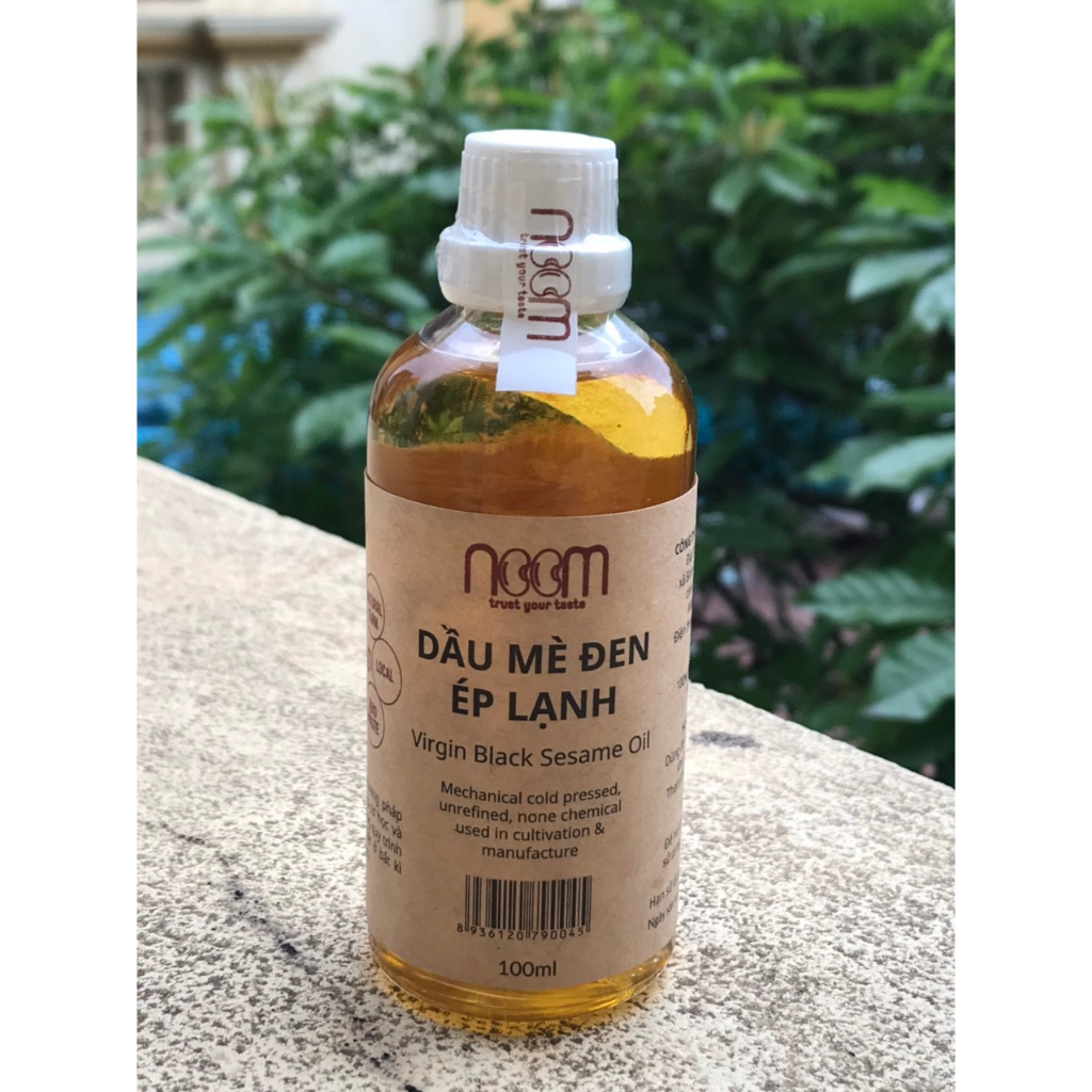 Dầu mè đen ép lạnh Noom 100ml