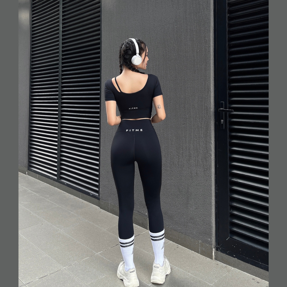 Áo croptop tập gym yoga Fitme Cover23 một dây chéo có mút vải hai lớp thoáng mát AC1DC