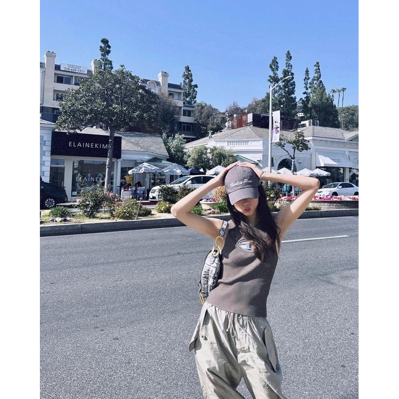 Áo tanktop Diesel giống Jisoo Blackpink