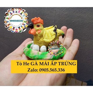 Tò he gà mái ấp trứng kể những câu chuyện cho bé nghe