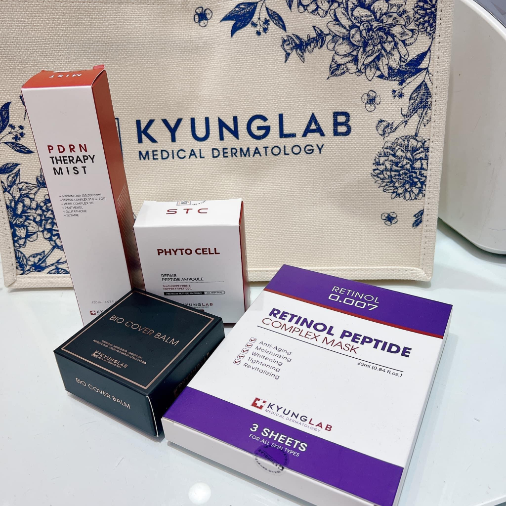 Túi Floral Kyung Lab phiên bản đặc biệt trị giá 799K