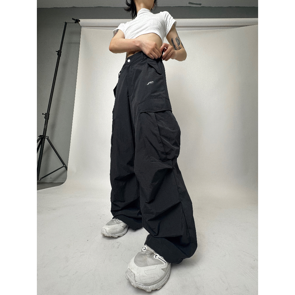 95MILES - QUẦN TÚI HỘP PARACHUTE FORM RỘNG 95-FL PARACHUTE CARGO PANTS