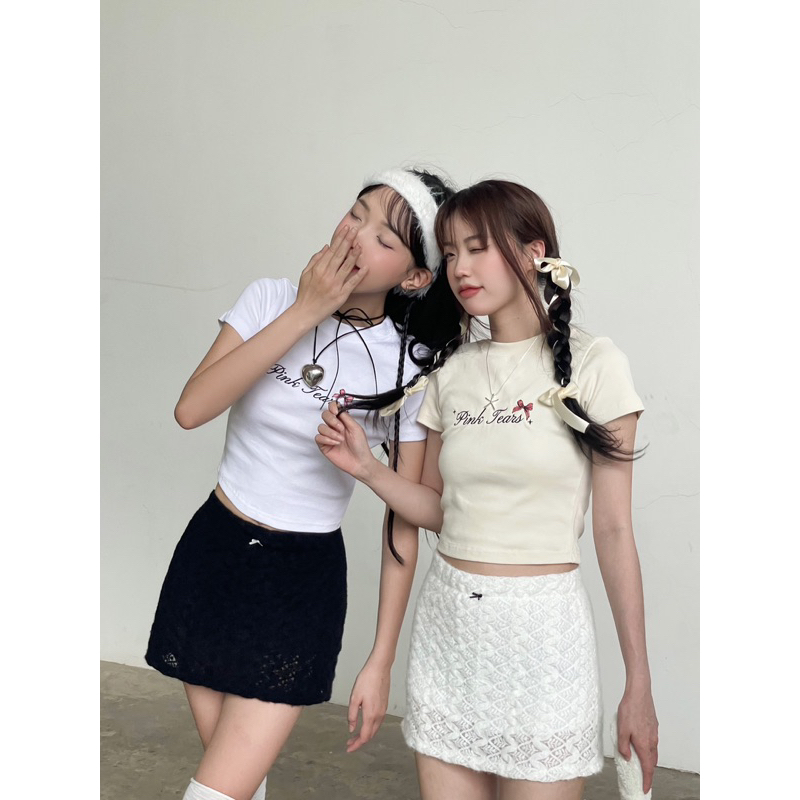 Áo croptop thêu OHOH