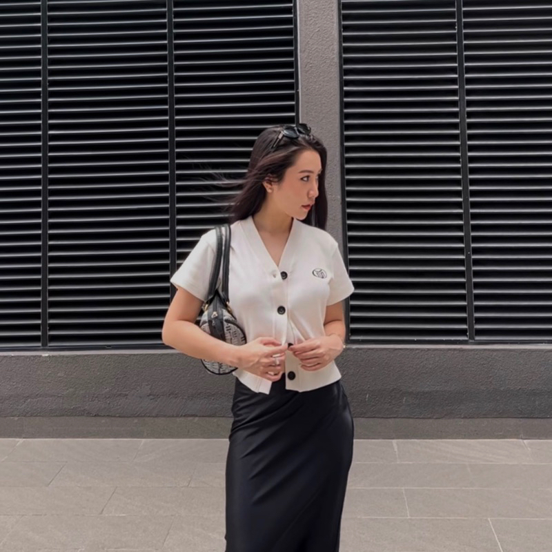 Áo croptop cài nút