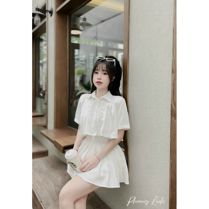 Sét nơ cổ chân váy xếp ly