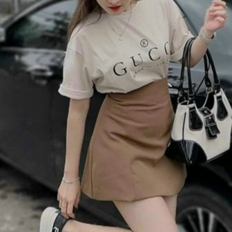 Set đồ bộ nữ chân váy chữ A mix áo thun gucci ,chất vải cotton dày khi sờ mịn khi mặc, thời trang dạo phố QQ Store