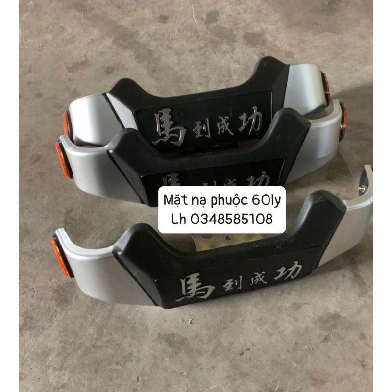 - Mặt nạ xe ba gac. ba bánh