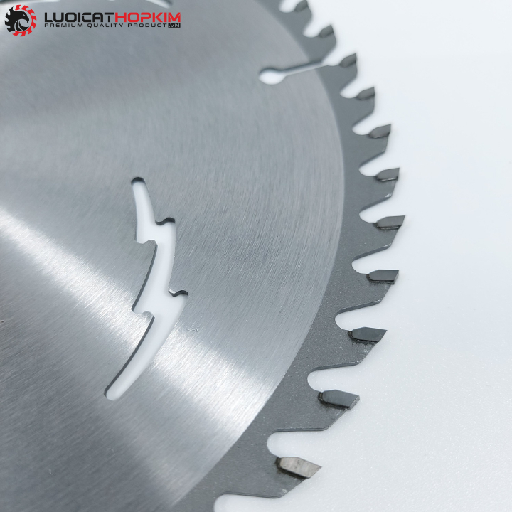 Lưỡi cắt gỗ hợp kim 190mm 52 răng SENKA