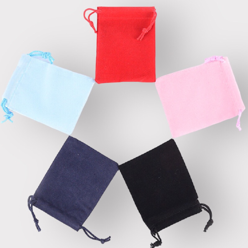 Túi nhung dây rút màu ngẫu nhiên 7x9cm, đựng tai nghe, phụ kiện, trang sức