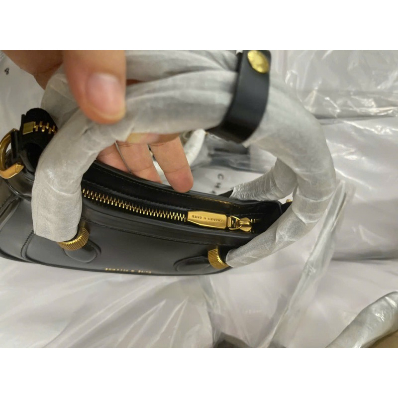 Túi tay cầm yên ngựa ck