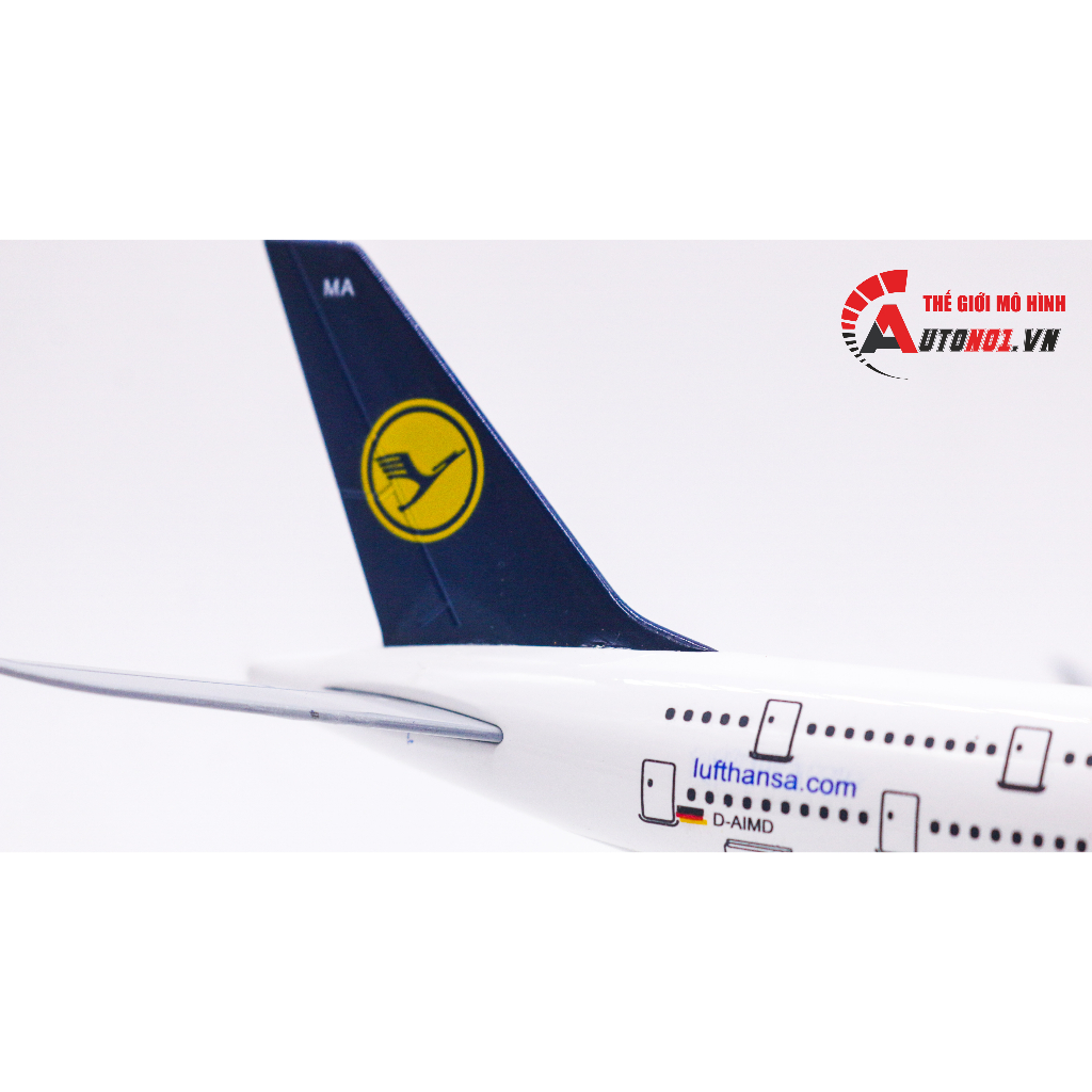 Mô hình máy bay Germany Lufthansa Airbus A380 có bánh xe 20cm MB20050