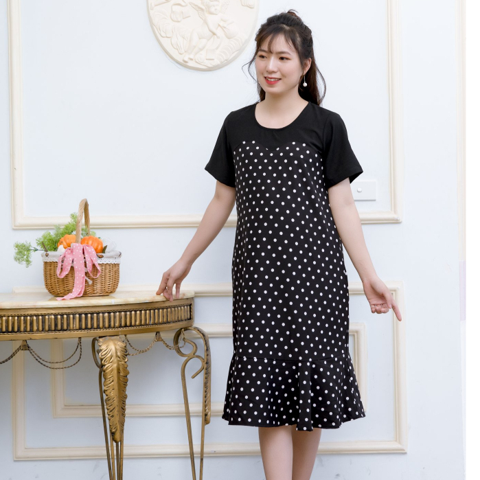 Váy bầu thiết kế cúp ngực phối chấm bi đuôi cá