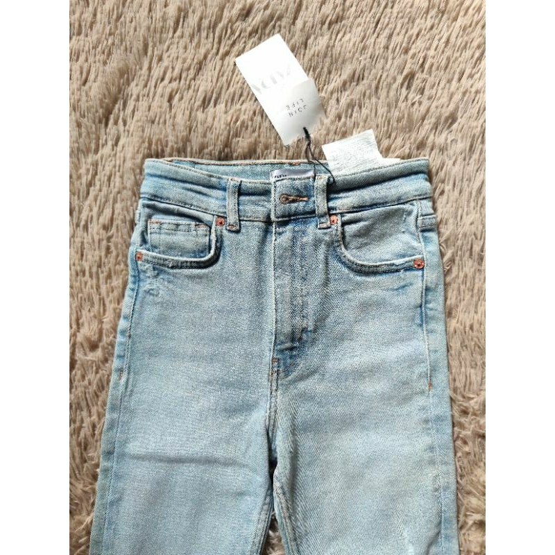ZARA AUTHENTIC  Quần jean ôm rách gối ZARA màu xanh nhạt Size 36