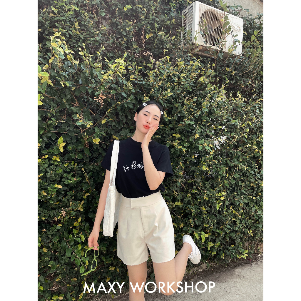 Quần short lưng cao gài khuy ngang High Waisted Short Maxy Workshop