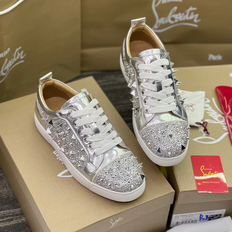 Giày sneaker Louboutin Bạc đính đinh logo đế đỏ LA on web fullbox bill thẻ phụ kiện