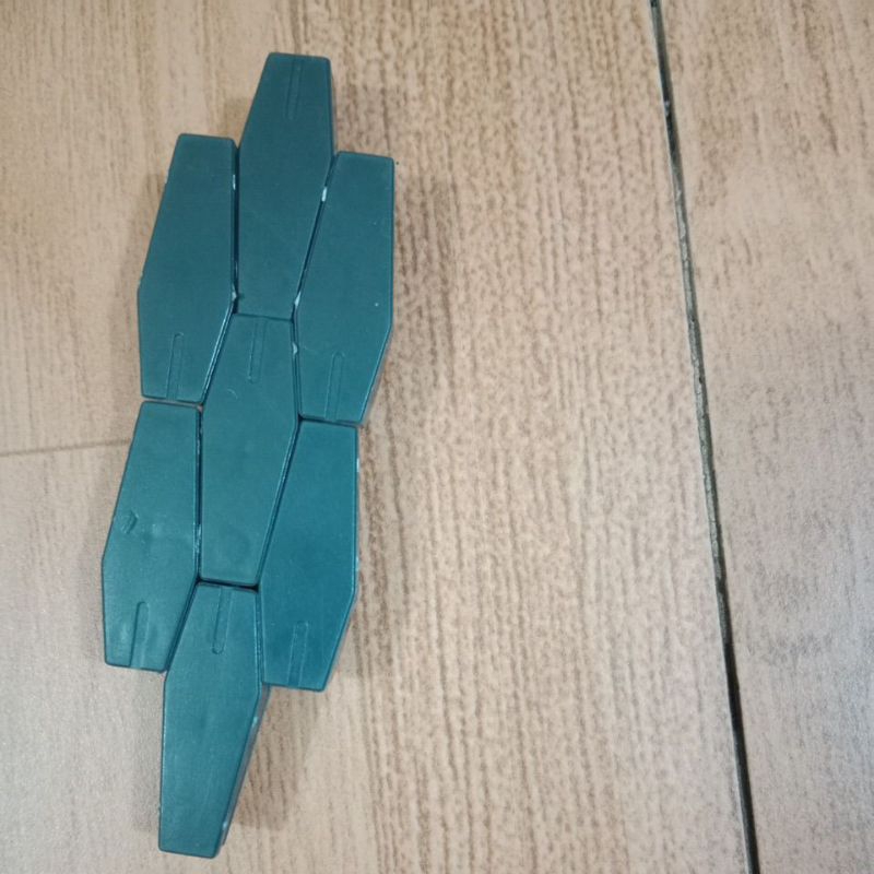 Gundam cherudim khiên