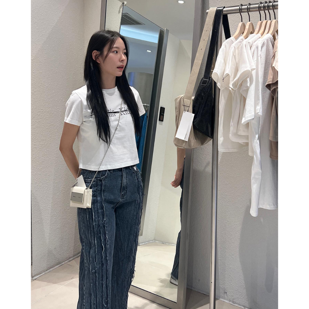 Ảnh thật cuối Áo thun MATIN KIM CUTTED LOGO chữ ss23