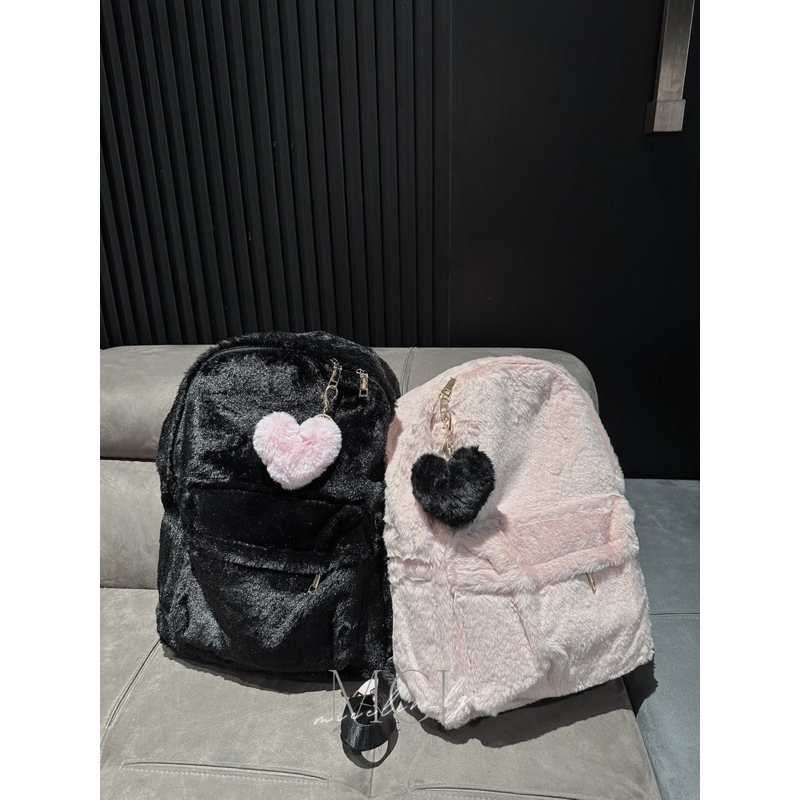 Móc khoá trái tim lông thỏ