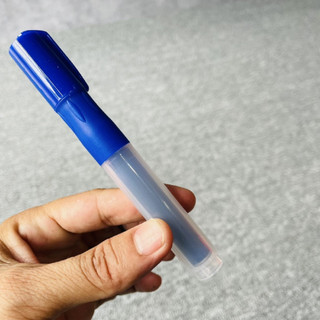 Bút viết bảng Leely thương hiệu có tiếng trong ngành bút, không độc hại, bơm mực dùng lại.